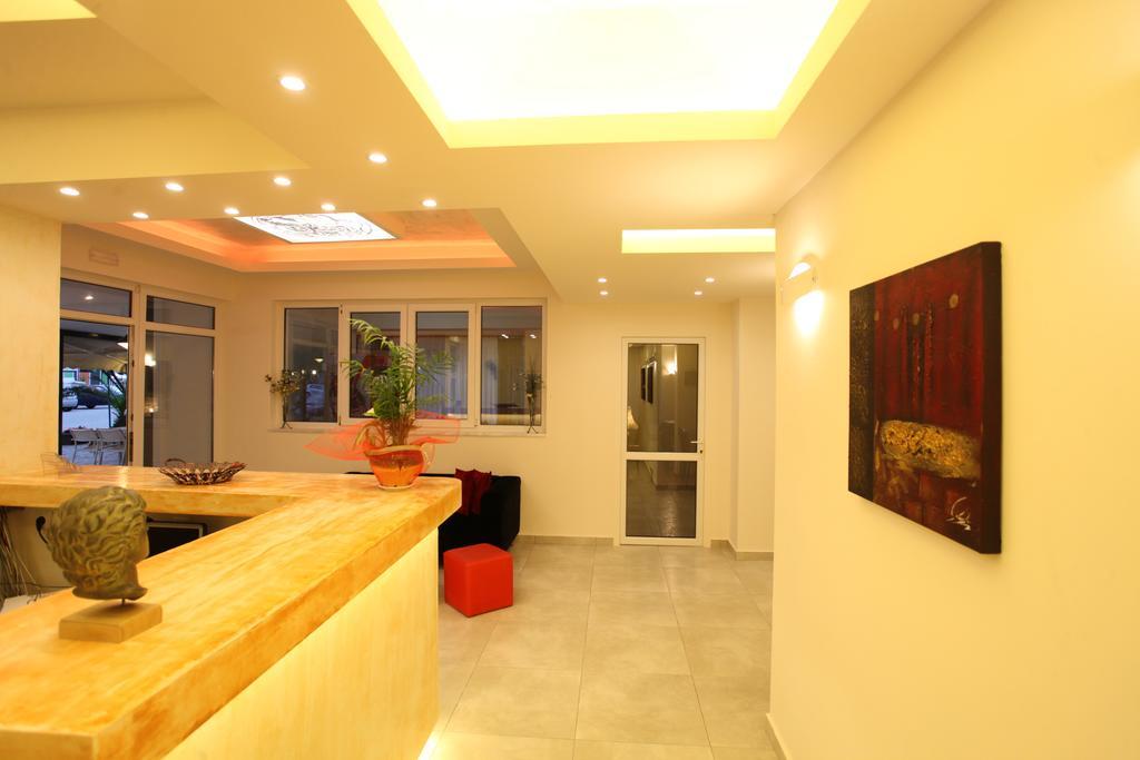 Hotel Alexandros Néoi Póroi Buitenkant foto