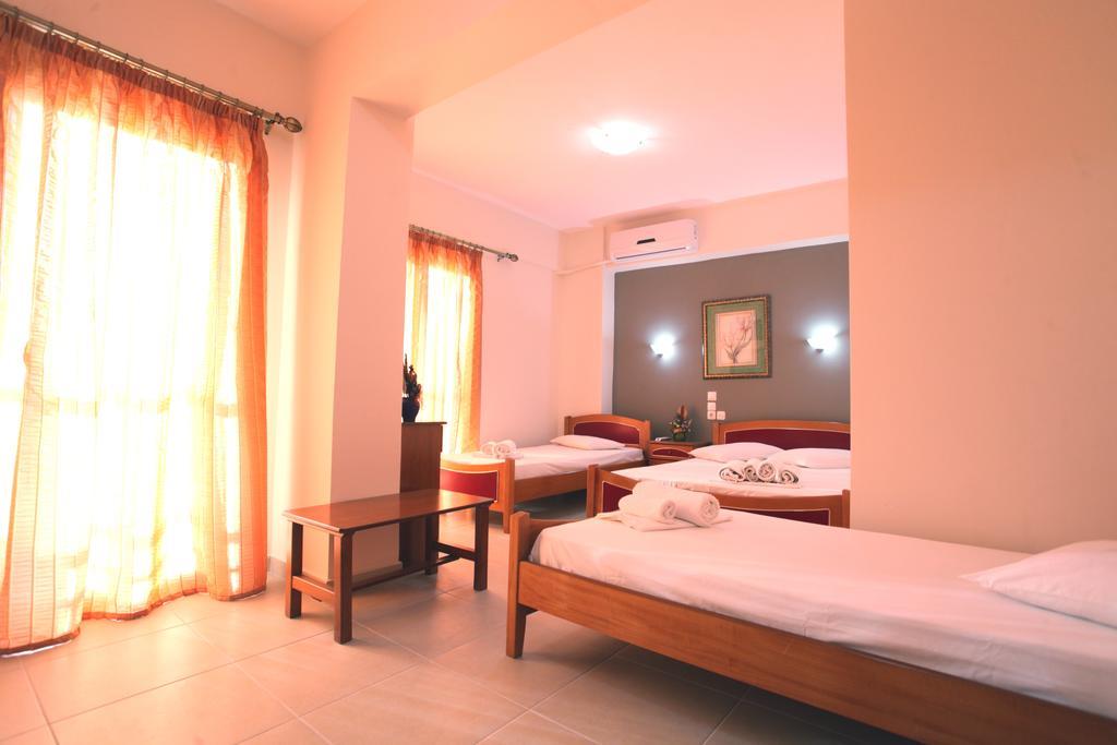 Hotel Alexandros Néoi Póroi Kamer foto