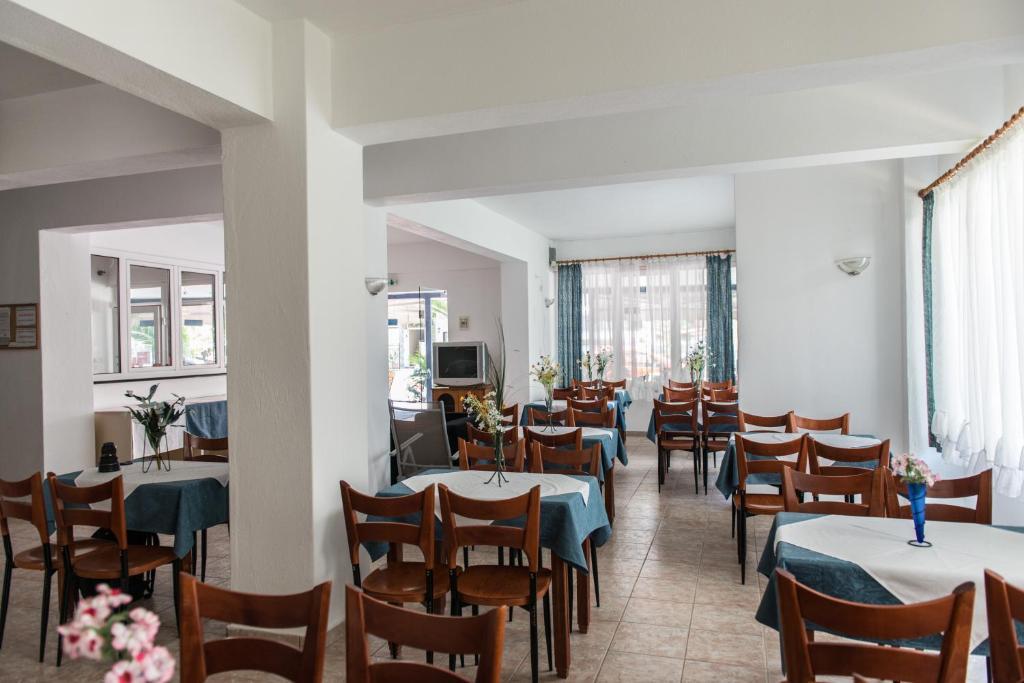 Hotel Alexandros Néoi Póroi Buitenkant foto