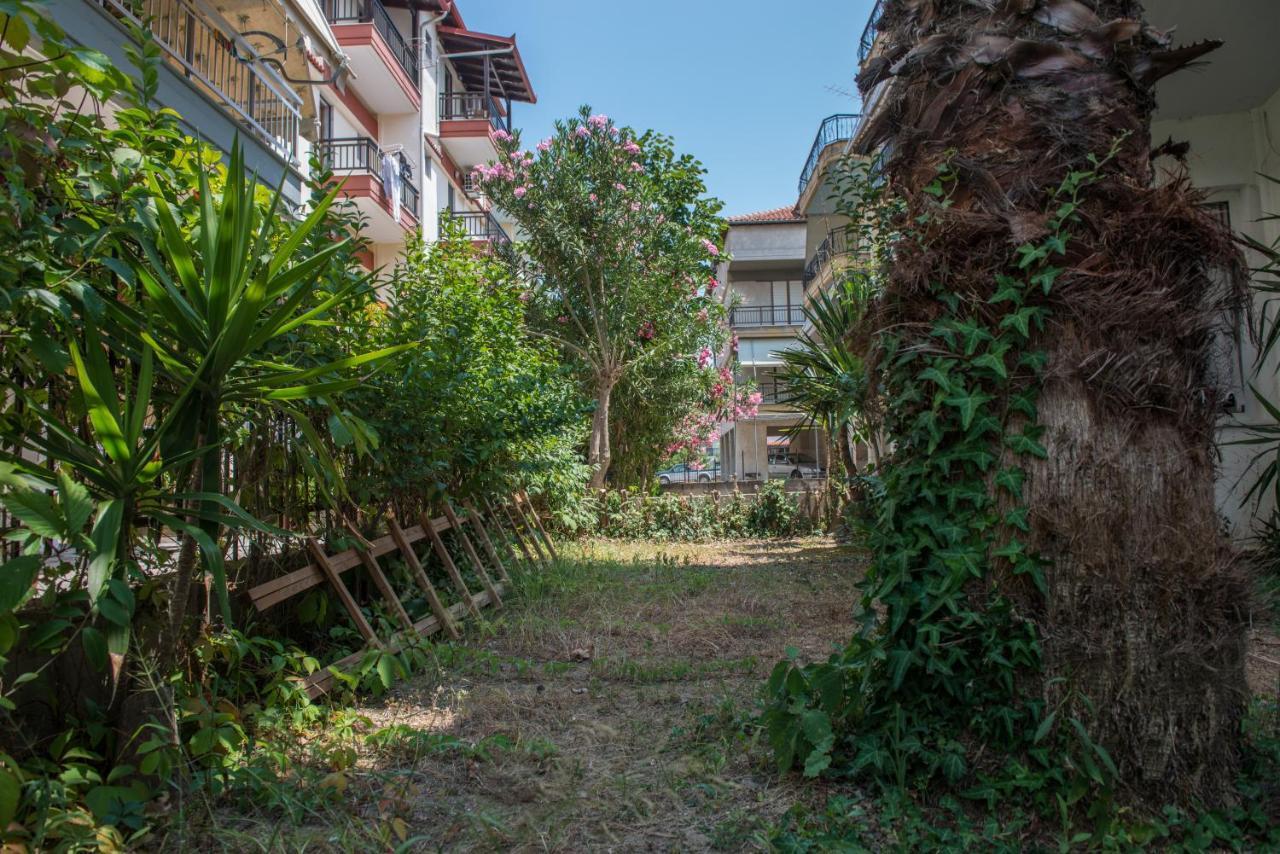 Hotel Alexandros Néoi Póroi Buitenkant foto